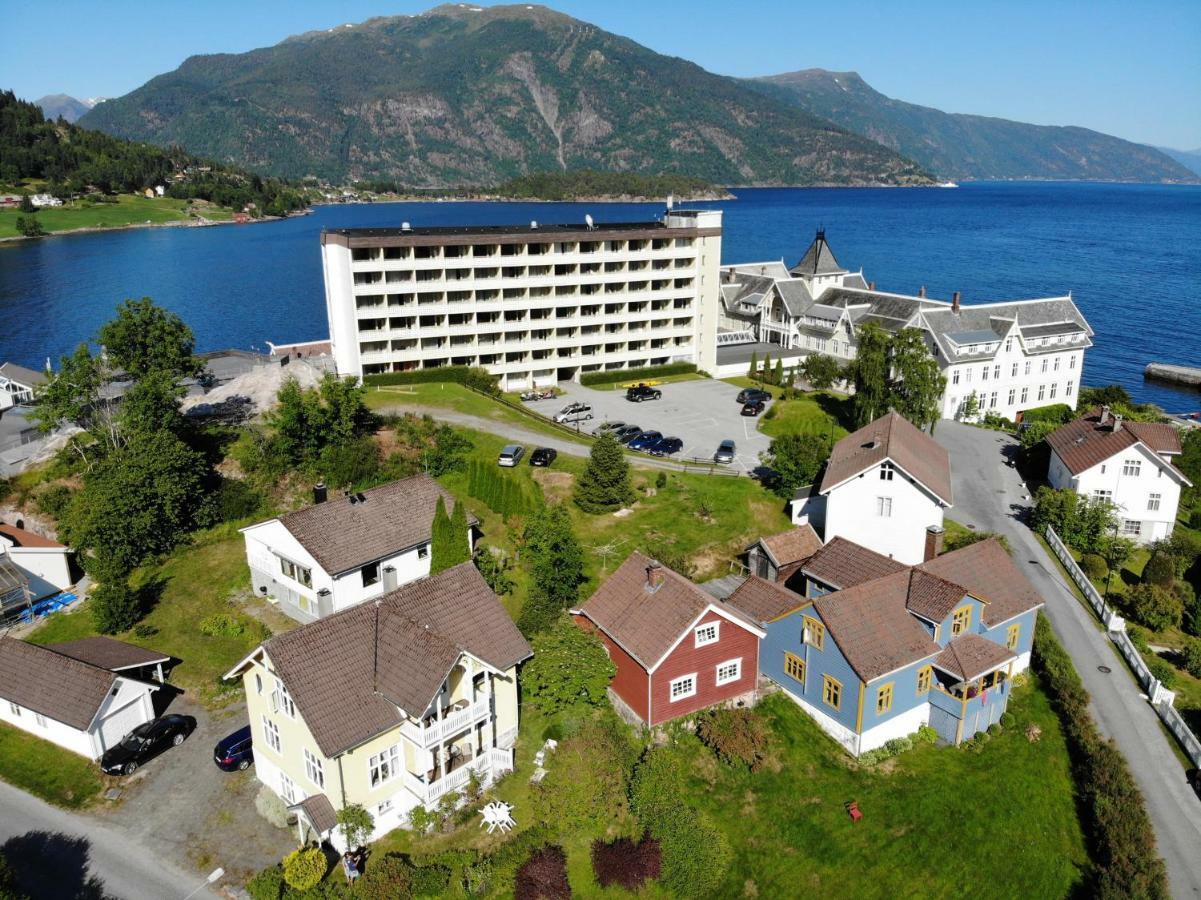 Villa Holmen 2 - Ground Floor Apartment Balestrand Exteriér fotografie